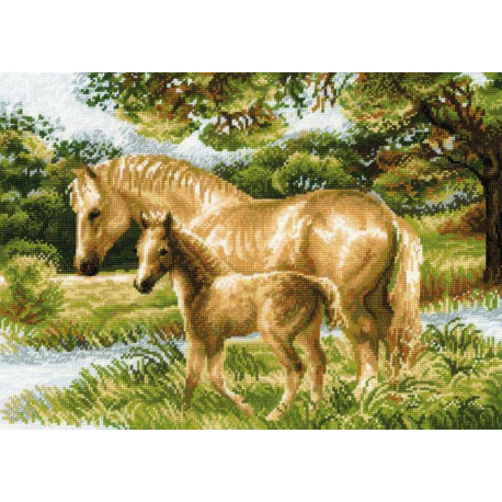  Лошадь с жеребёнком Набор для вышивания Риолис 1258