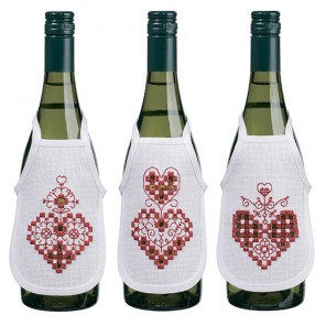 Красные сердечки Набор для вышивания фартучков на бутылку в технике хардангер PERMIN