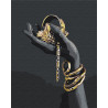  Золотые украшения в руке / Африканка 80х100 см Раскраска картина по номерам на холсте с металлической краской AAAA-RS082-80x100