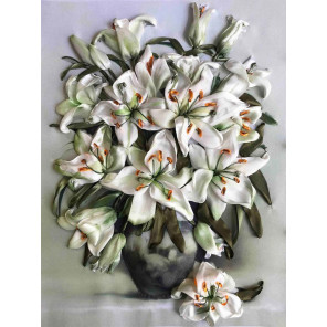  Белые лилии Набор для вышивки лентами Многоцветница КЛ(Н)-3041