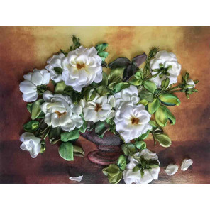  Белые розы Набор для вышивания лентами Каролинка КЛ(Н)-3047