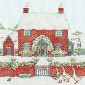  Christmas Cottage Набор для вышивания Bothy Threads XSS17