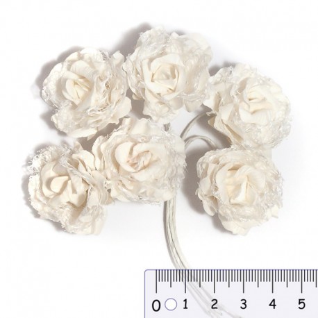 Белые ажурные розы Цветы бумажные для скрапбукинга, кардмейкинга Stamperia