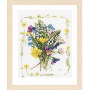  Bouquet of field flowers Набор для вышивания LanArte PN-0167125