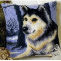 Волк в лесу Набор для вышивания подушки VERVACO